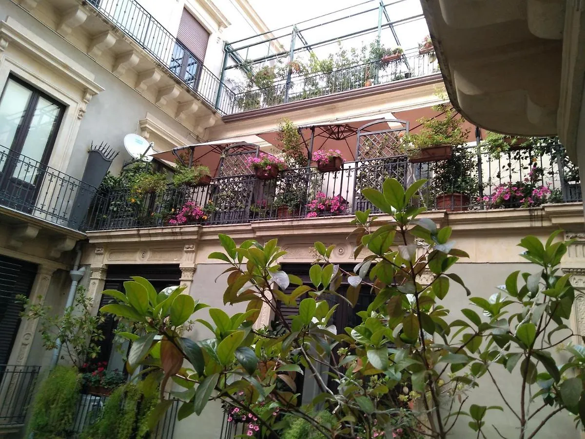 House Vintage Bed & Breakfast Catania