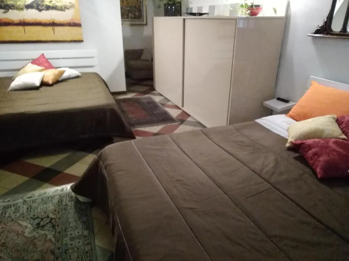 House Vintage Bed & Breakfast Catania Italy